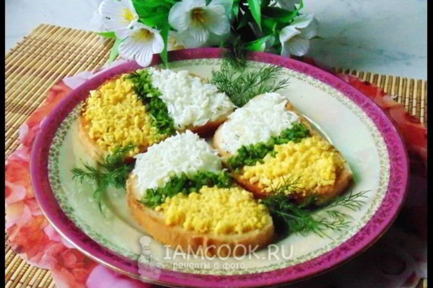 Рецепт тостов с яйцом к празднику