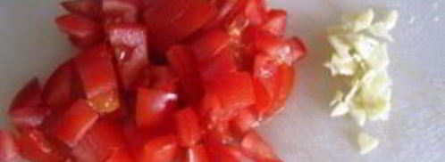 цуккини, фаршированный томатом и стручковой фасолью. Шаг 3