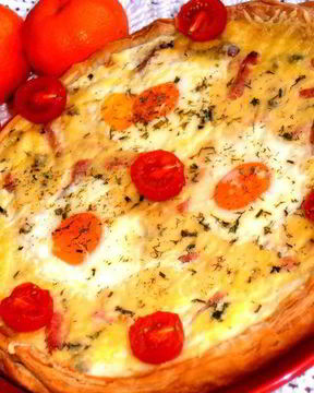 Глазунья в съедобной сковородке