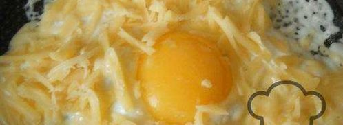 классическая яичница на завтрак. Шаг 7