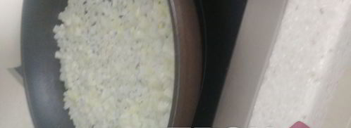 яичница на луке. Шаг 3