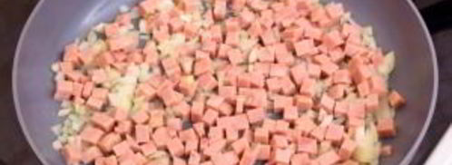 яичница с ветчиной и помидорами. Шаг 6