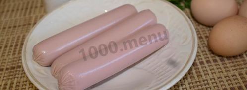 яичница сердечком с сосиской. Шаг 3