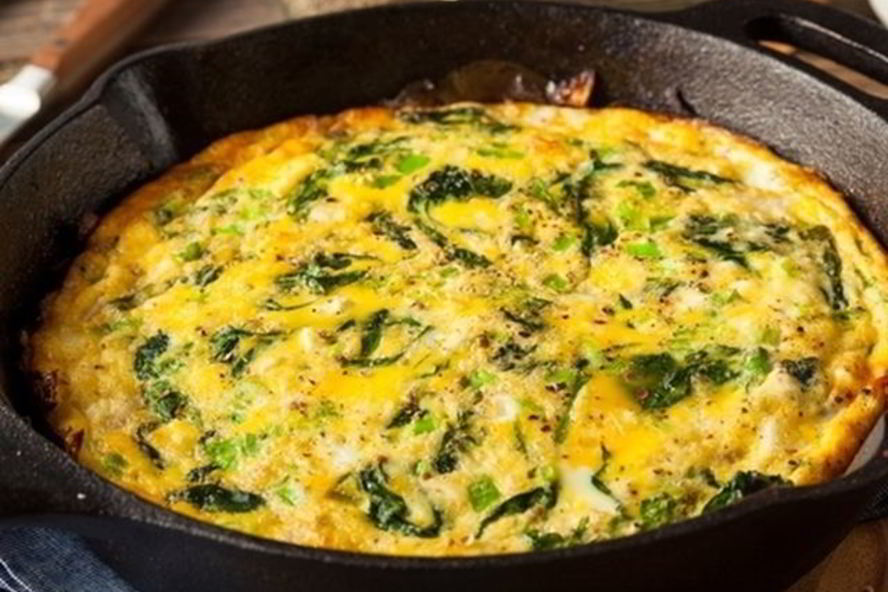 Рецепт яичницы со шпинатом и брынзой