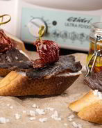 Закуска с джерки и томатами