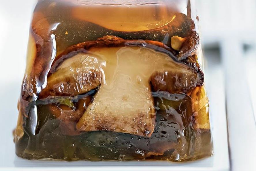 Рецепт заливного из белых грибов