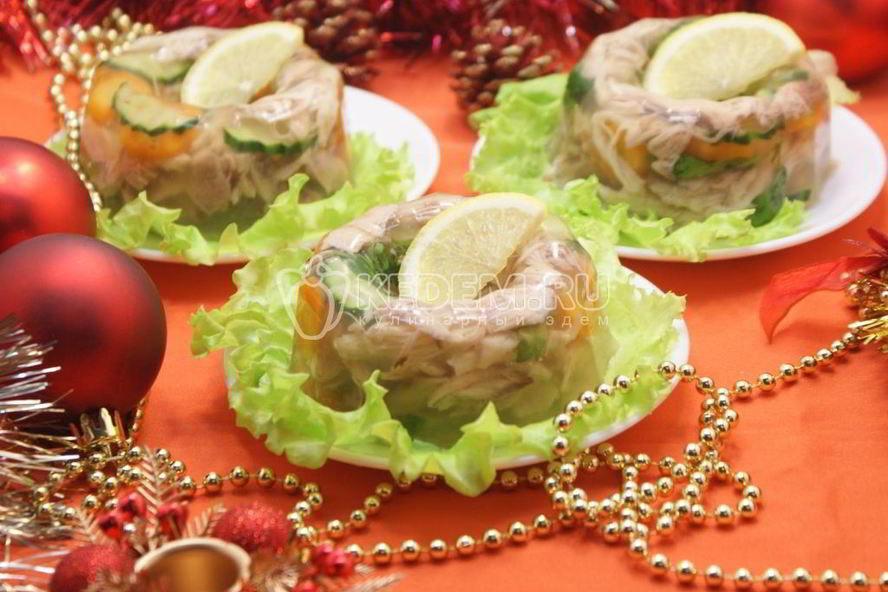 Рецепт заливного из курицы новогоднее