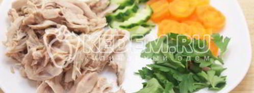 заливное из курицы новогоднее. Шаг 6