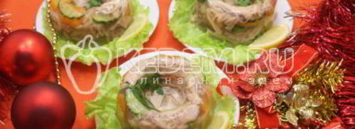 заливное из курицы новогоднее. Шаг 10