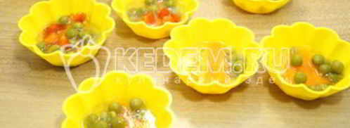 заливное из курицы праздничное. Шаг 7