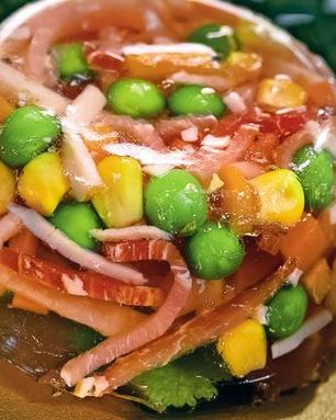 Заливное из мясной нарезки