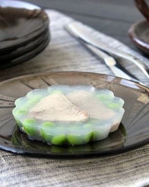 Заливное из свиного языка с желатином