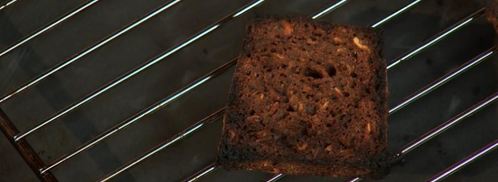 заливное из телячьего языка с ржаным хлебом. Шаг 3