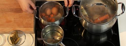 заливное из телячьего языка с ржаным хлебом. Шаг 4