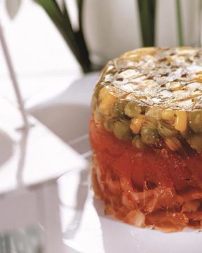 Заливное с горошком и кукурузой