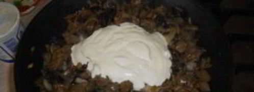 жульен из говядины с грибами. Шаг 3