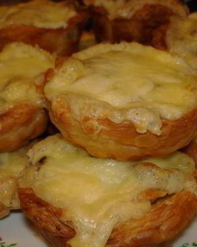 Жульен в корзиночках из теста