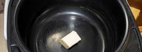 жульен в мультиварке с курицей и грибами. Шаг 3